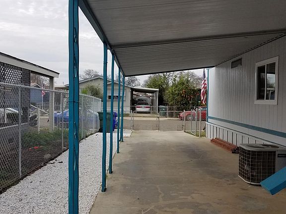 4th image of 802 S Avery Ave