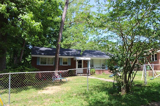 1st image of 1426 W Chaloner Dr