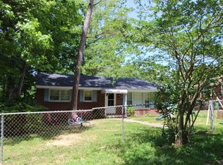 1426 W Chaloner Dr, Roanoke Rapids, NC 27870