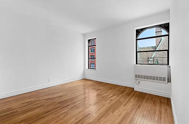 Rented by REAL New York | media 17