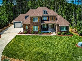 123 Wolf Hill Dr, Mooresville, NC 28117