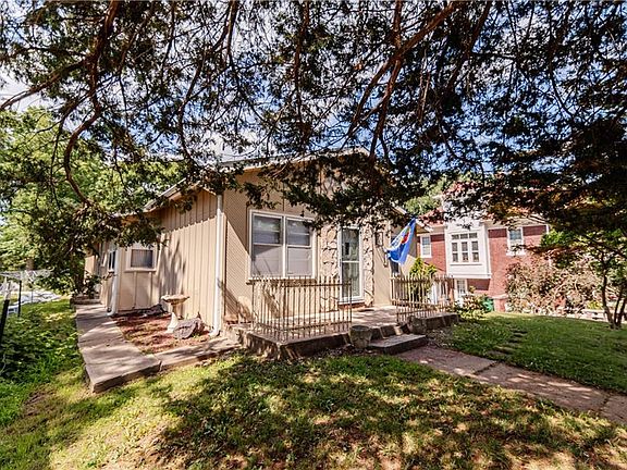 5th image of 307 Riley St