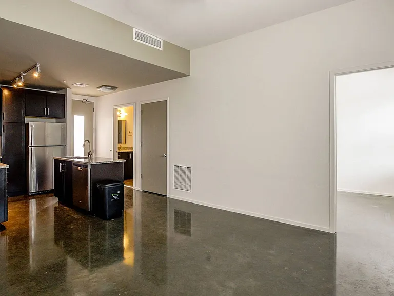 2100 Acklen Flats — Photo 10