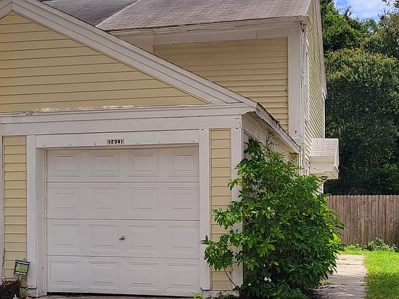 Garage/Parking