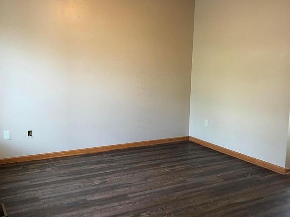 5th image of 1723 Cloverdale Dr
