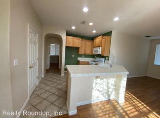 4765 Cleary Cir, Elk Grove, CA 95757