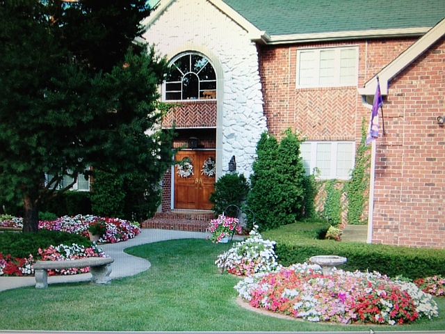 2nd image of 7925 Creekwood Dr