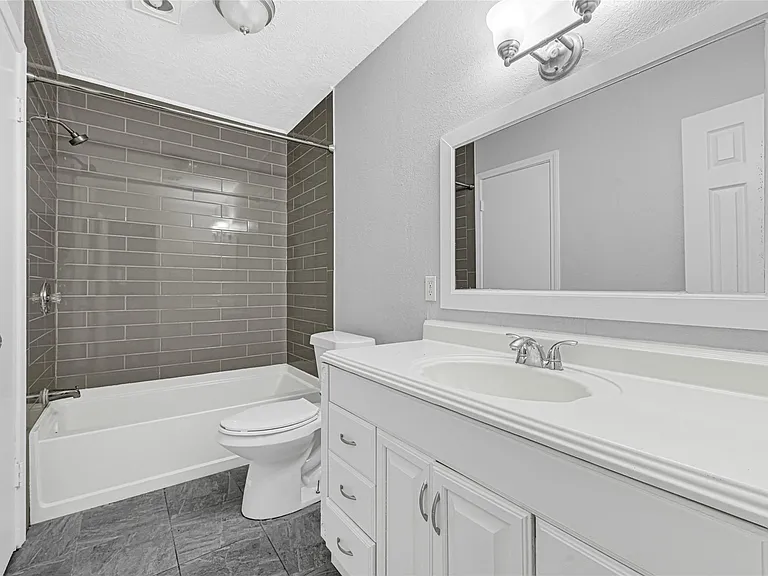 3328 Burke Rd #71 — Photo 17