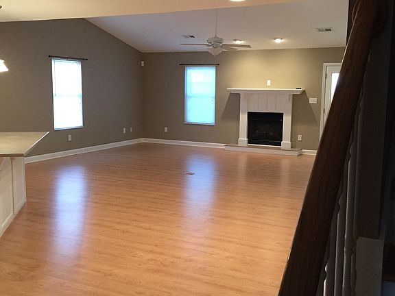 2nd image of 462 Battlecreek Way