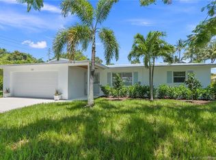 701 SE Alamanda Way, Stuart, FL 34996