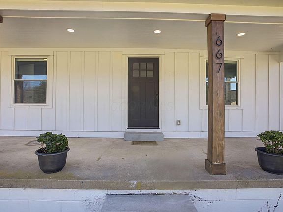 5th image of 667 E College Ave