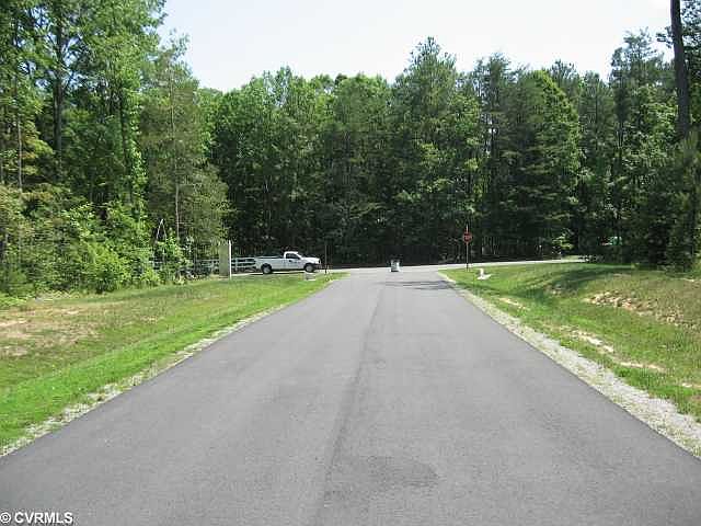 2nd image of 11925 Shamrock Farms Ct