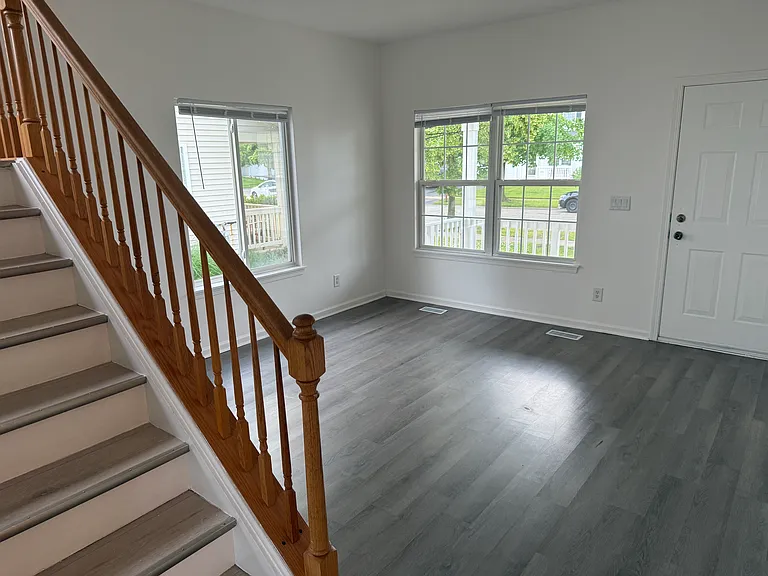 21423 Frost Ct — Photo 5