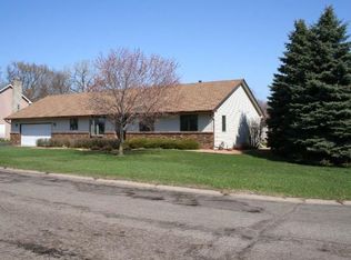 2793 47th St E, Inver Grove Heights, MN 55076