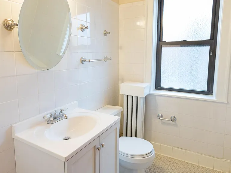 2603 N Harding Ave #1 — Photo 1