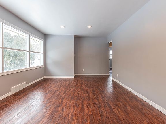3rd image of 601 Spartan Ave