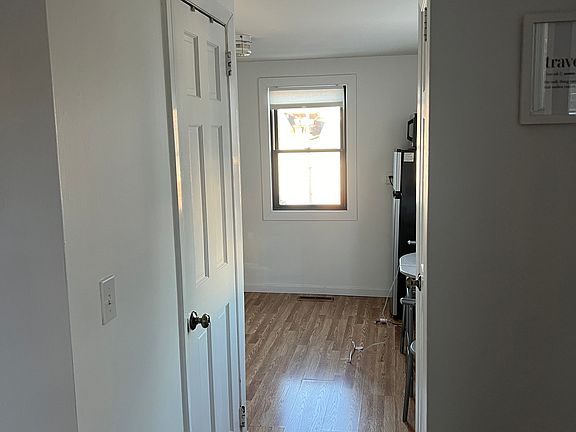 5th image of 116 E Main St Floor 2