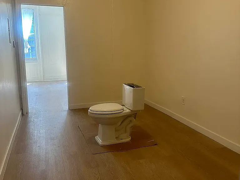 147 Jefferson St #2L — Photo 7