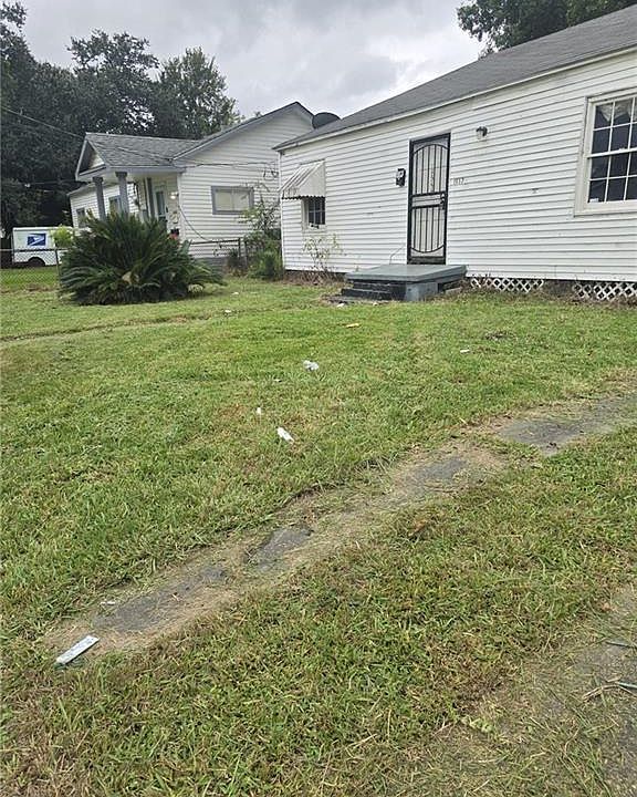 1st image of 1557 Murl St