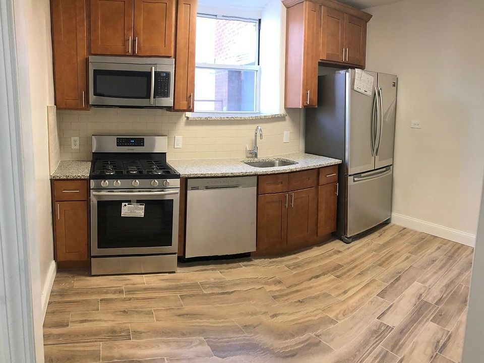 1st image of 2355 E 12th St APT L2