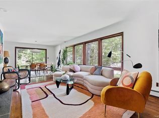 55 Conant Valley Rd, Pound Ridge, NY 10576