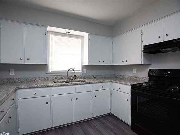 3rd image of 25 Allyson Cir