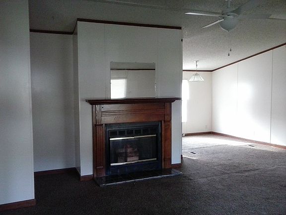 3rd image of 76 Thigpen Cir