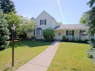 245 S Cayuga Rd, Buffalo, NY 14221