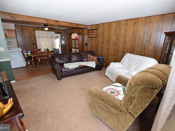 5th image of 17842 Curtis Dr