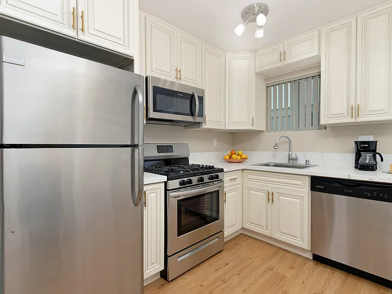 3455 Del Rey St #8 — Photo 4