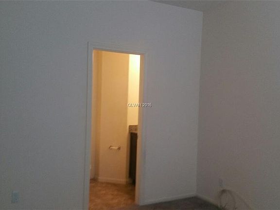 5th image of 4613 Pencester St #0