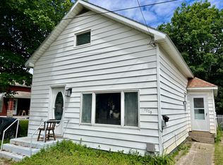 1110 21st St, Manistee, MI 49660