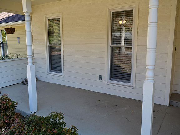 2nd image of 225 Dogwood Trail Dr