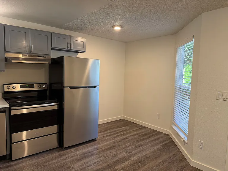 Prestige Townhomes: Stylish 2-Bedroom Living in the Heart of Puyallup — Photo 24