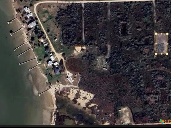 10th St, Palacios, TX 77465