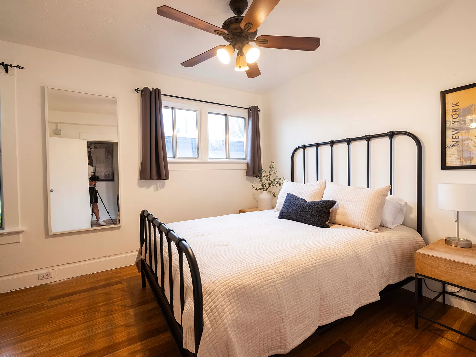 2 bed, 1100 sqft, $1,950 — Photo 4