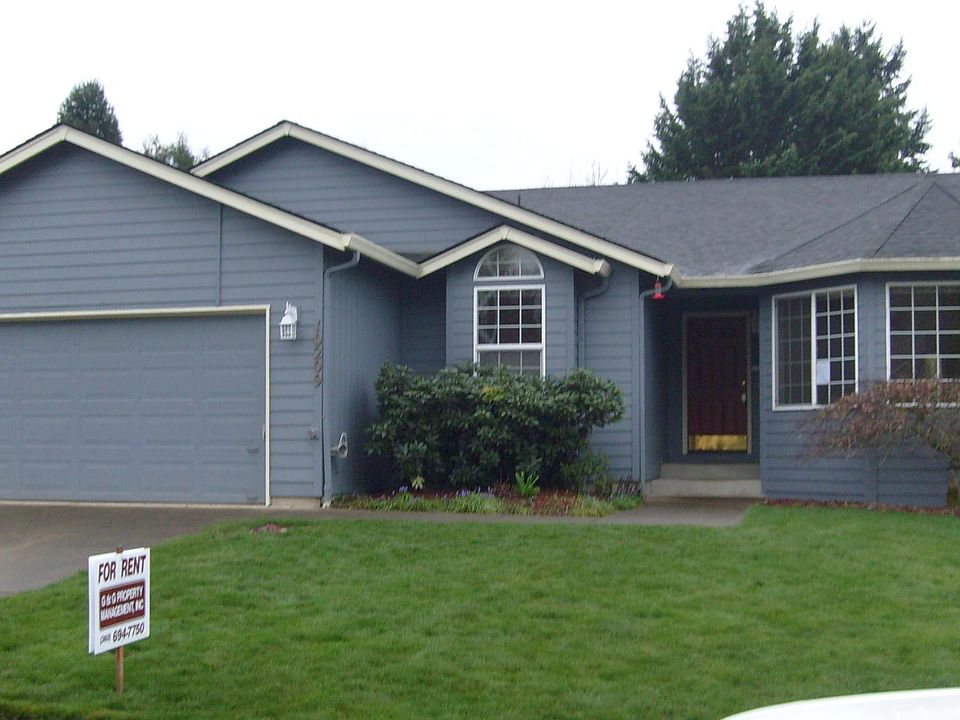 1st image of 10209 NE 85th Cir