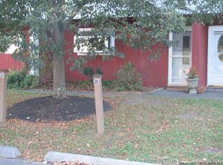 28 Orchard Hts, New Paltz, NY 12561