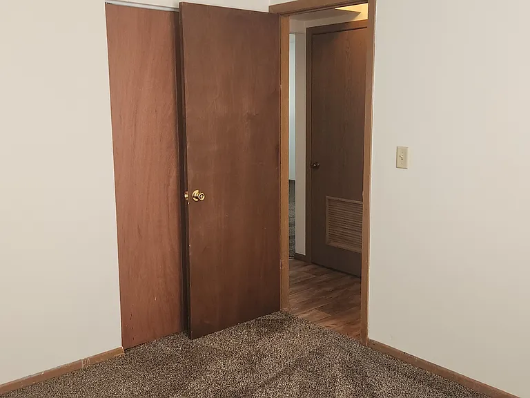 1269 Getzelman Dr #1W — Photo 7