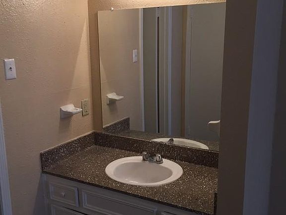 5th image of 3737 Hillcroft St #94dfeaaaa