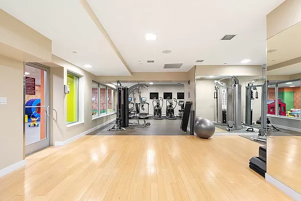 Rented by Compass | media 25