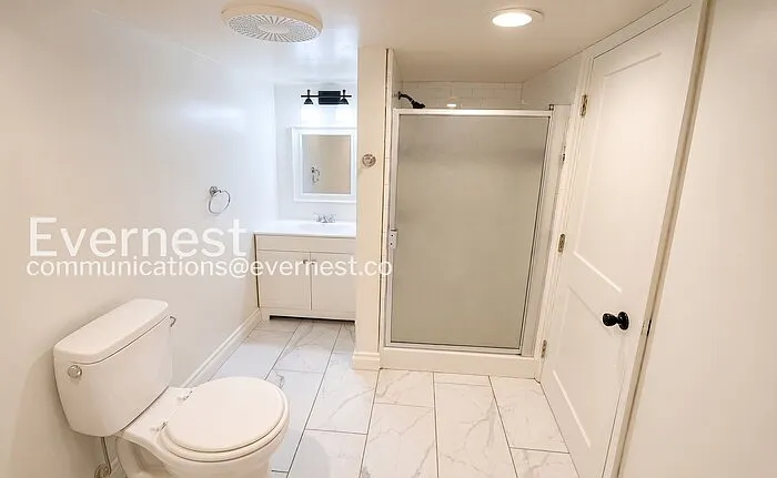 5015 Melrose Ave #C — Photo 20