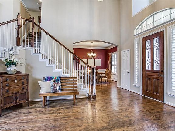 4th image of 3712 Brookfield Dr