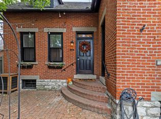 279 Alexander Aly, Columbus, OH 43206