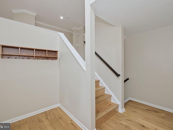 3rd image of 6620 Castle Bar Ct