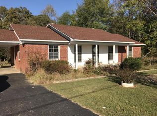 130 Northwood Dr, Savannah, TN 38372