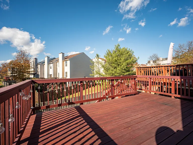 7800 Greenbrook Dr — Photo 27