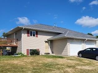 2817 S Locust Ave #2819, Holmen, WI 54636