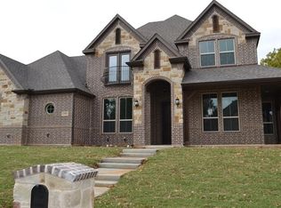 1920 Spinnaker Ln, Azle, TX 76020