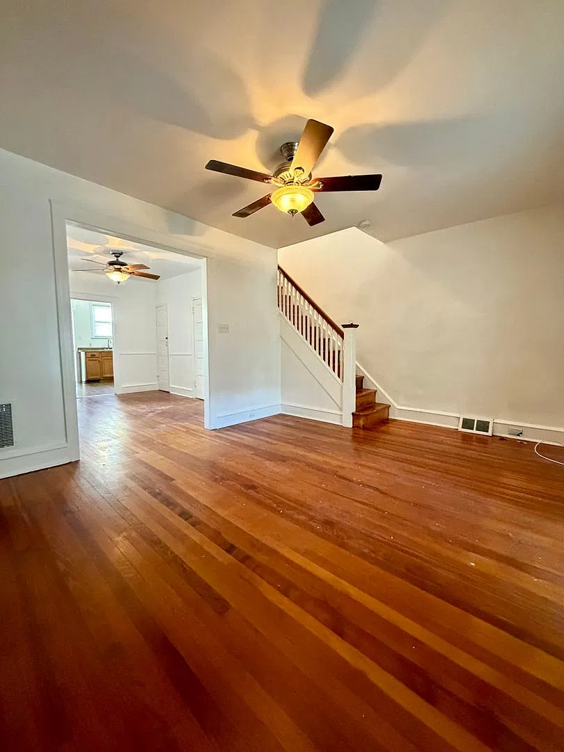 Charming 3-Bedroom Townhouse Collingdale Borough. Available NOW! — Photo 3